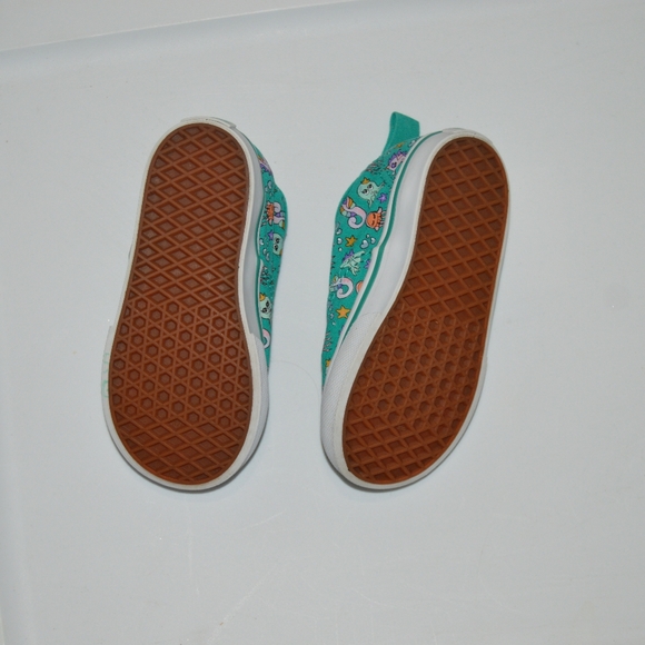 6.5 toddler vans - Picture 3 of 4